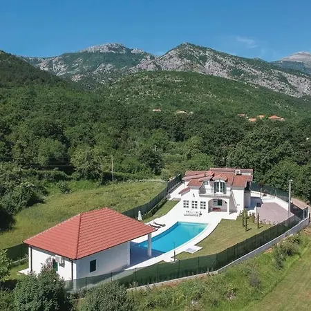 Dalmatia Escape *